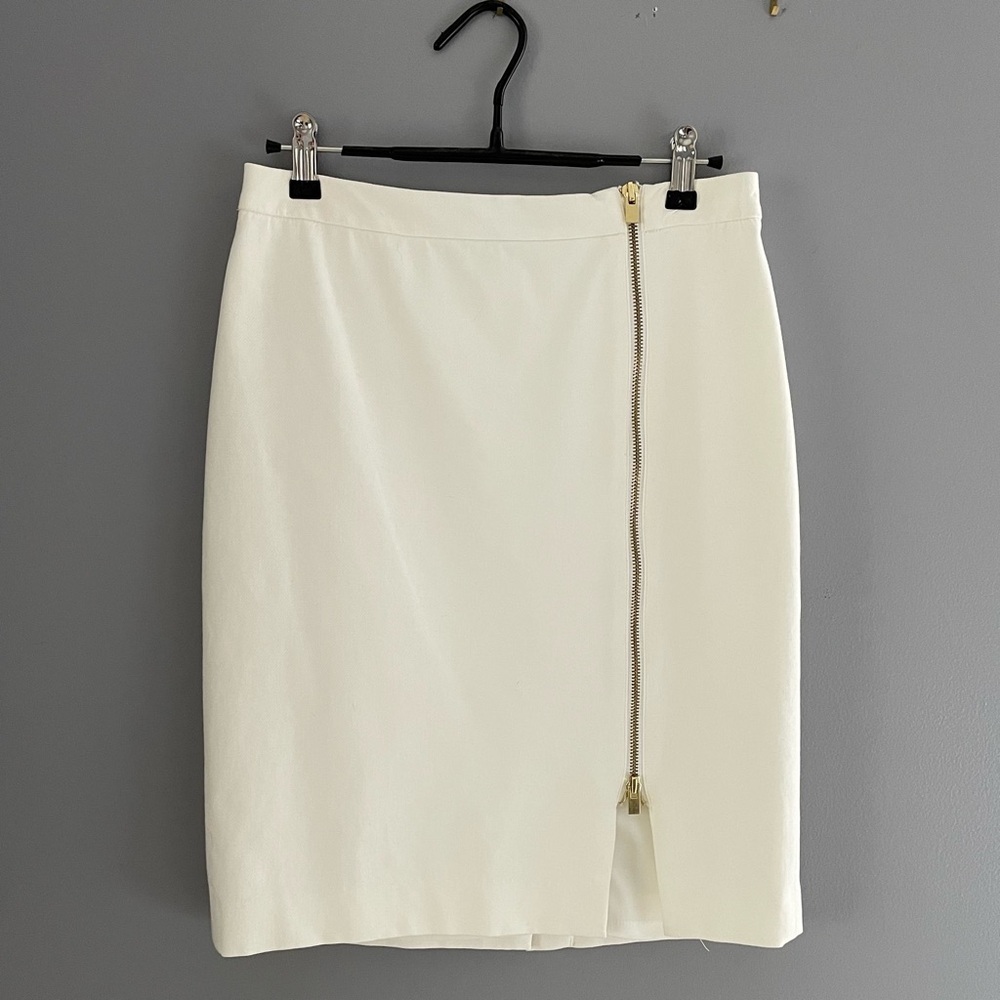 Talbots Zip-Front Cream Pencil Skirt - size 4 petite